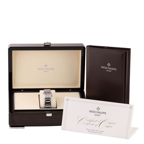 Patek Philippe Twenty-4 4910/1200A-001